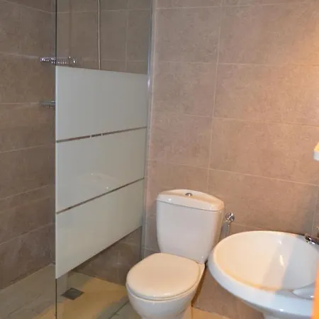 Melas Apartahotel 2*