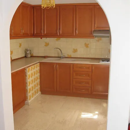 Melas 2* Agios Nikolaos (Crete)